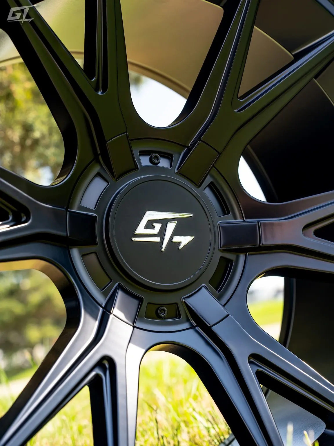 GT Off-Road Fusion, close-up