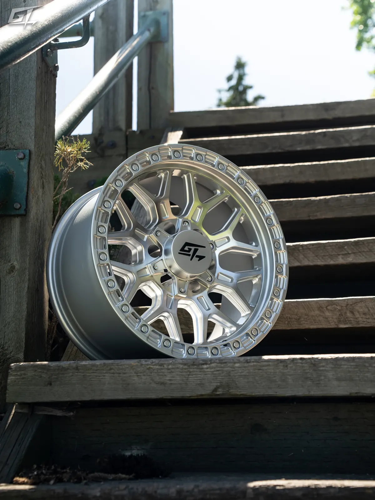 GT Off-Road Revolt wheel