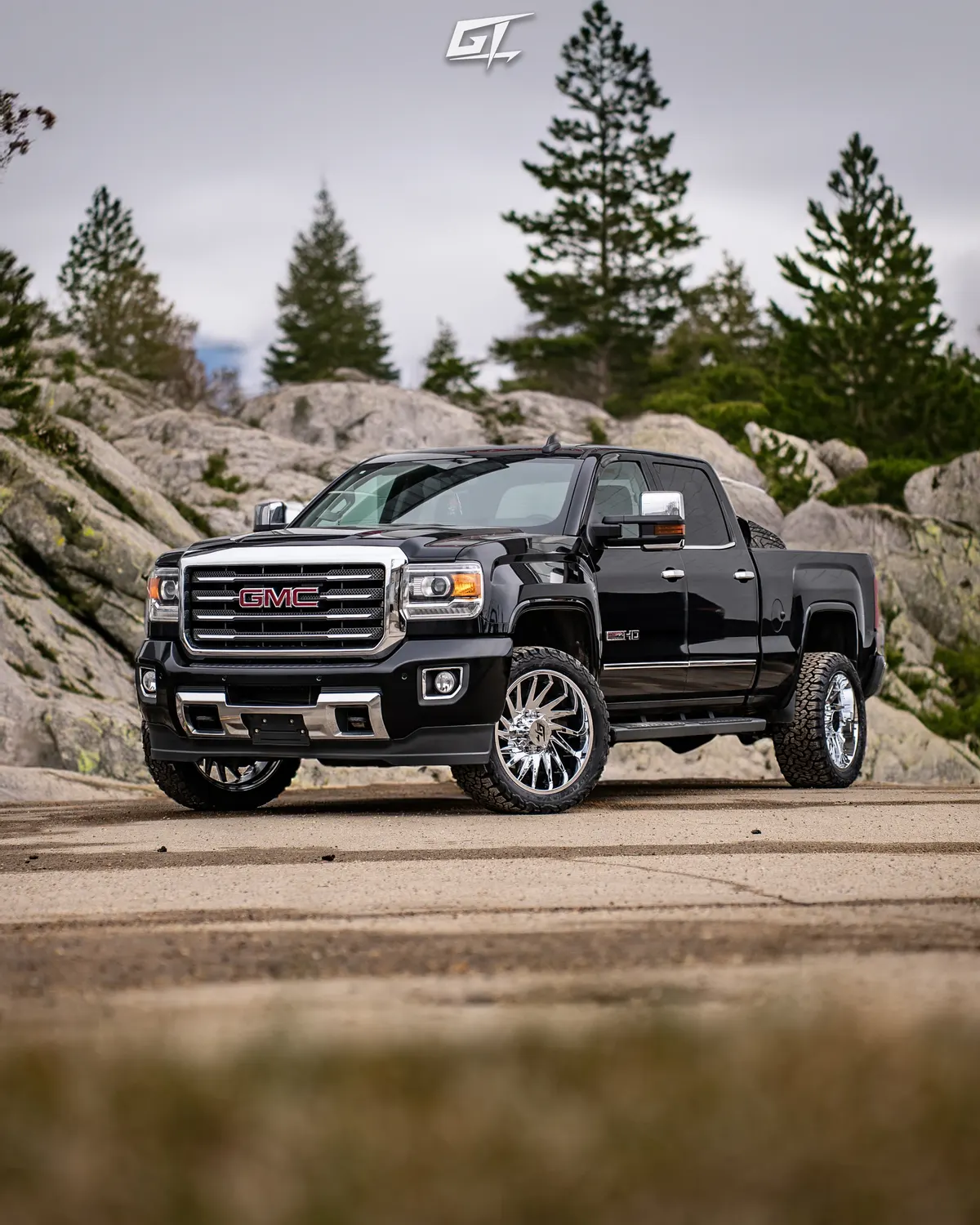 GT Off-Road wheels on a customer truck